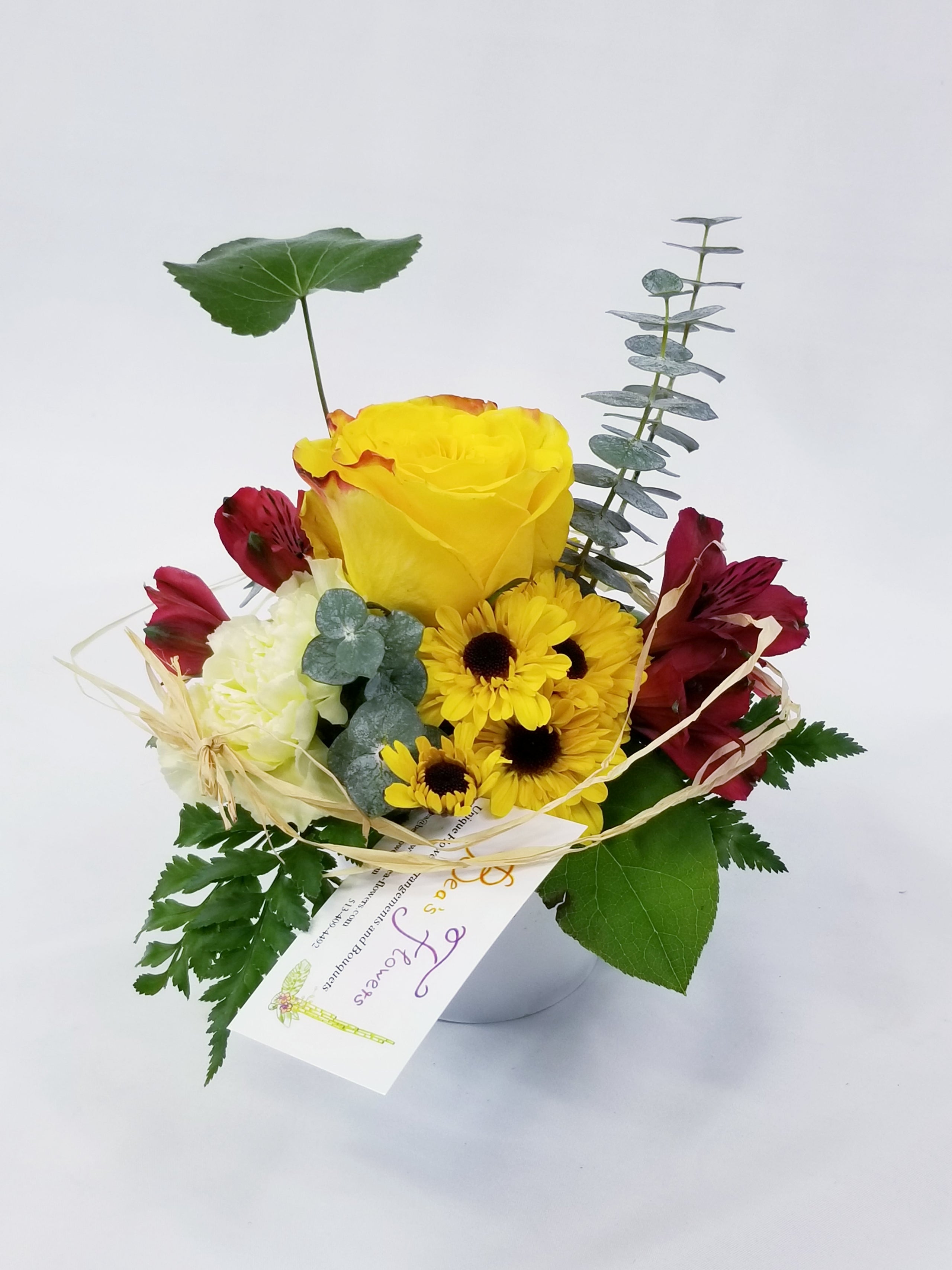 Small Rose Arrangement Bea's Flowers Flower Shop